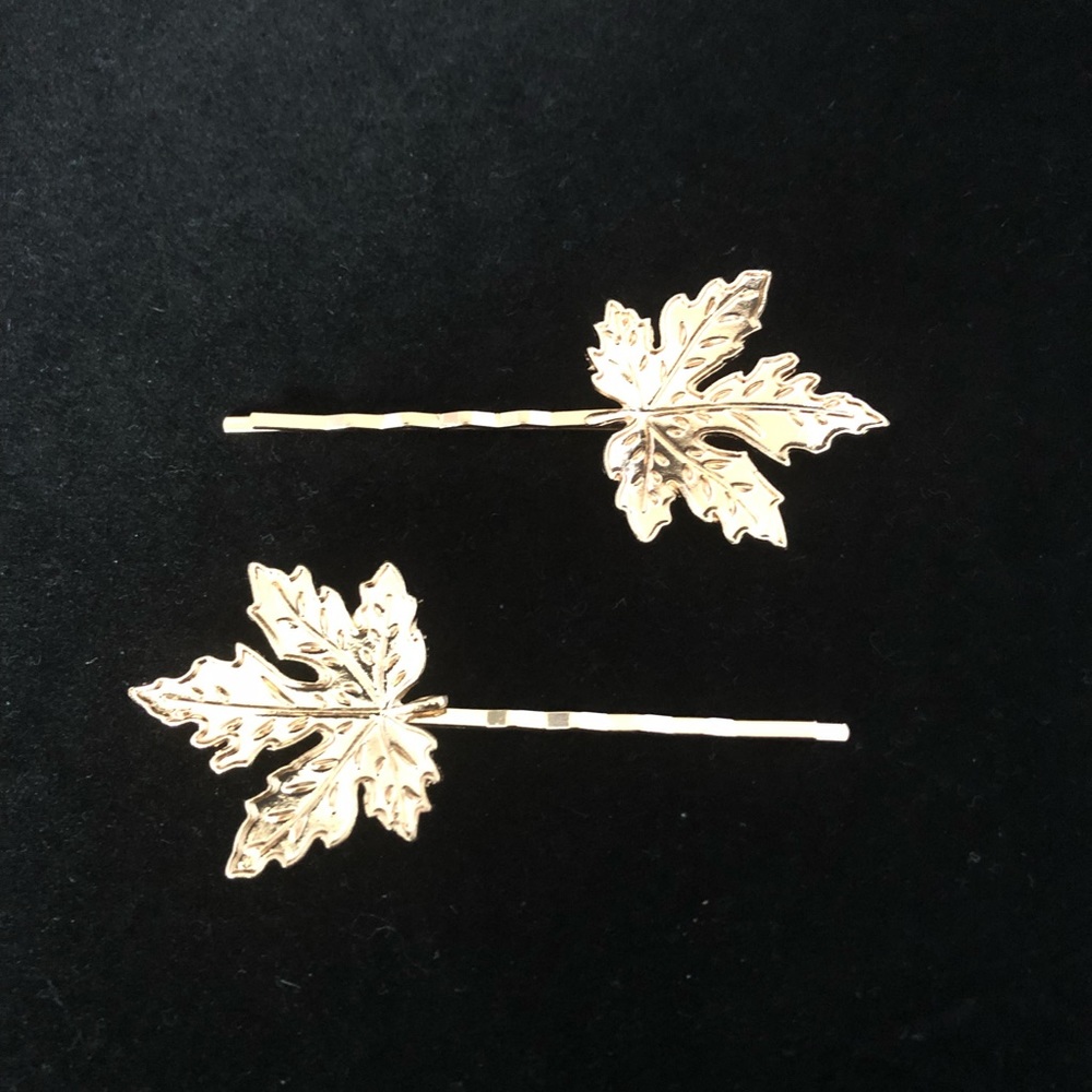 Gold Leaf Hair Pin 💛💛